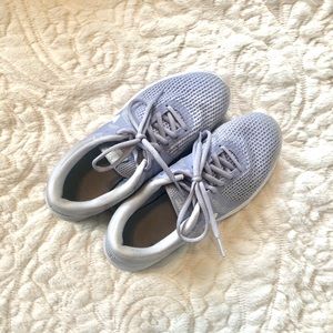 Nike women’s Revolution 4 Running Shoes